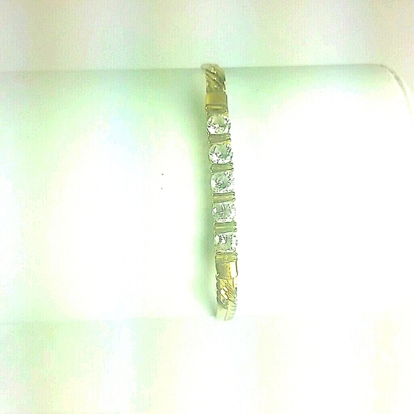 None Jewelry - Gold-plated tennis bracelet with 5 clear CZ fold over clasp